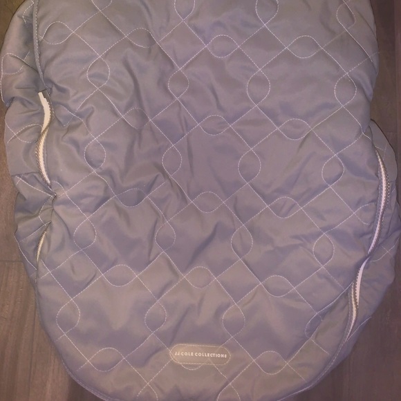 J.J Cole Collections Peekaboo Cover - Picture 1 of 2